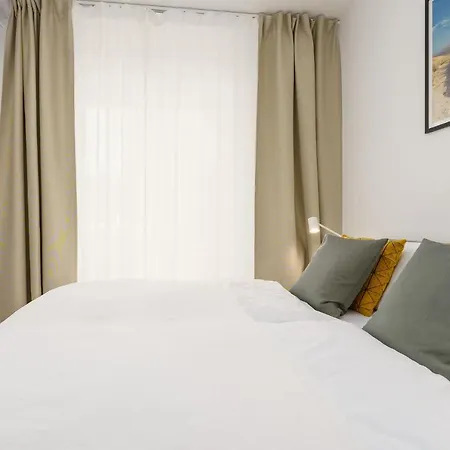 Birch Tree Surfingbird Apartmán